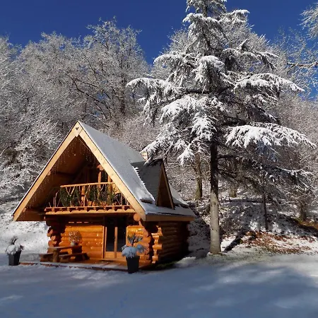 Chalet En Rondins De Bois, Pyrenees Emotions