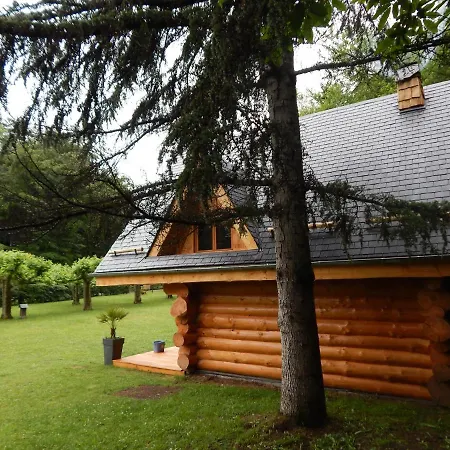 Chalet En Rondins De Bois, Pyrenees Emotions Chalet